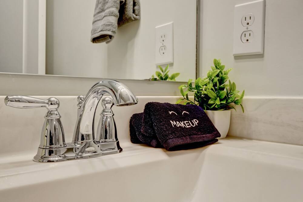 Photo of Bathroom in Murraysville