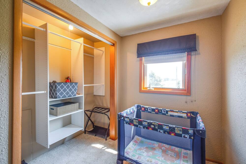 Photo of Bedroom in Troy Mills