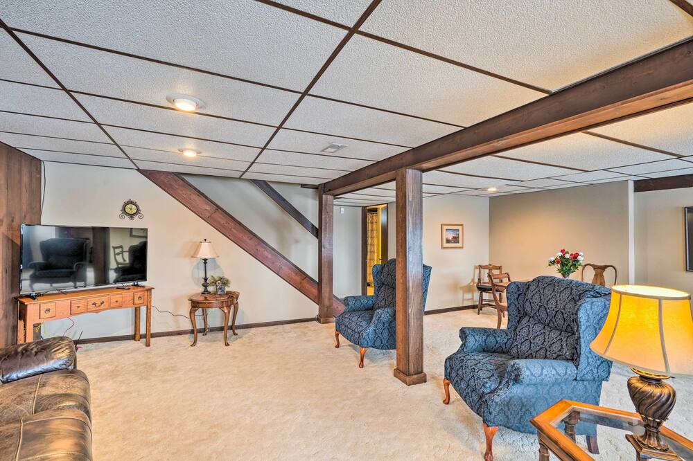 Photo of Livingroom in Troy Mills