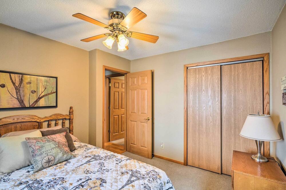 Photo of Bedroom in Troy Mills