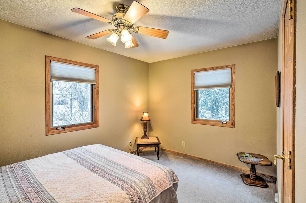Photo of Bedroom in Troy Mills