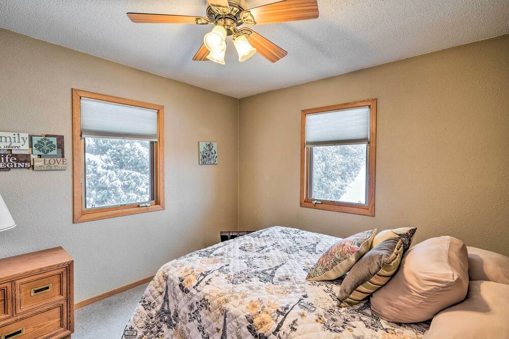Photo of Bedroom in Troy Mills