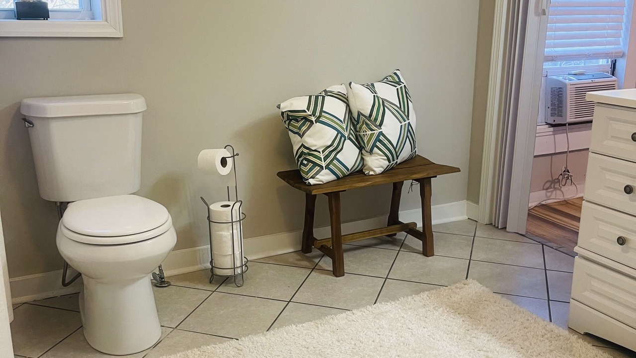 Photo of Bathroom in Calhoun