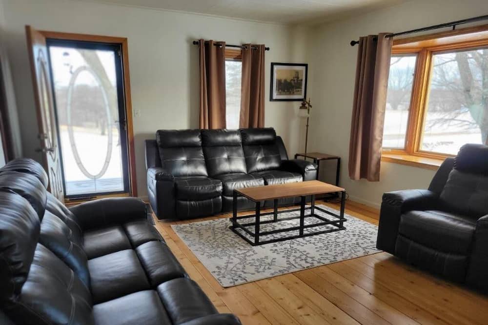 Photo of Livingroom in Chariton