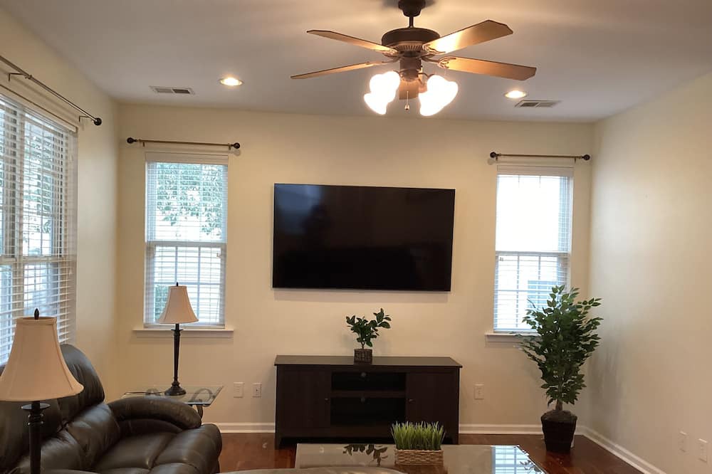 Photo of Livingroom in Lake Carolina
