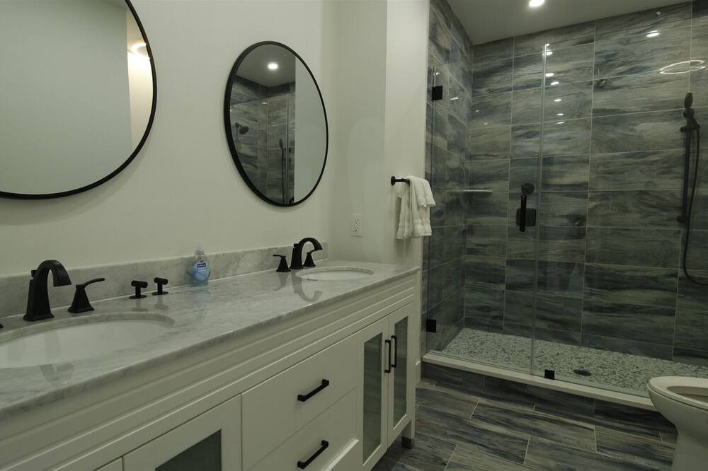 Photo of Bathroom in Point Pleasant Beach