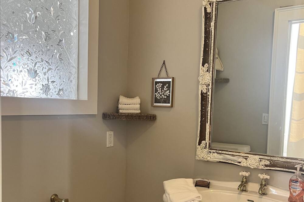 Photo of Bathroom in West Point