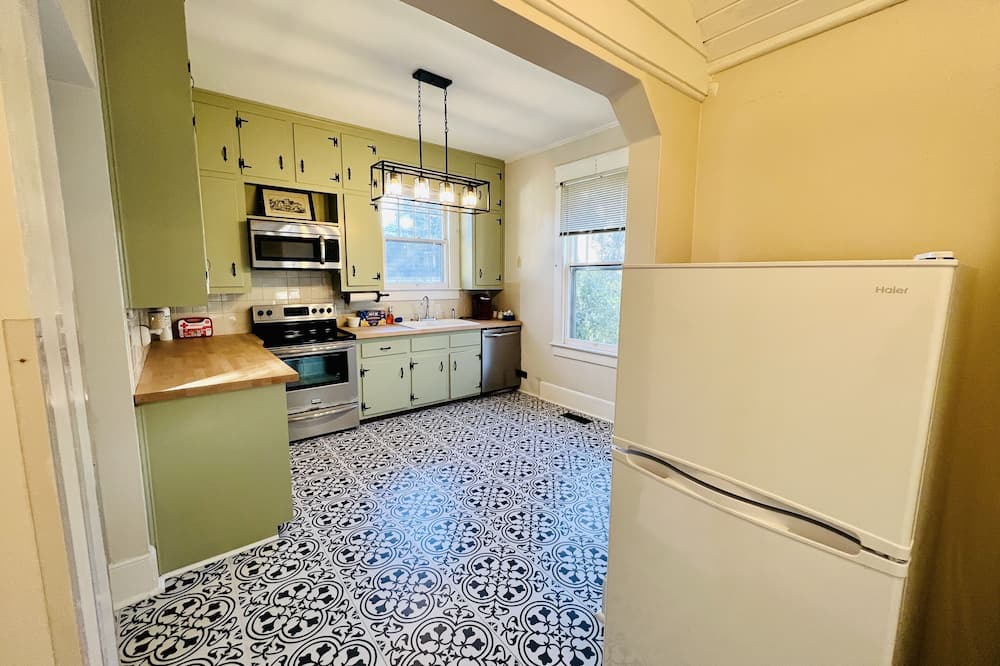 Photo of Kitchen in Elizabeth City