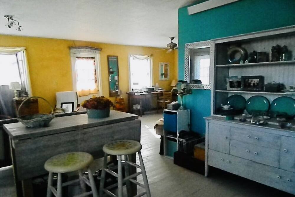 Photo of Bedroom in Monona County