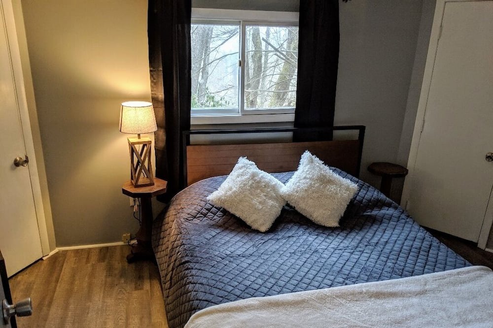 Photo of Bedroom in Mill Ridge