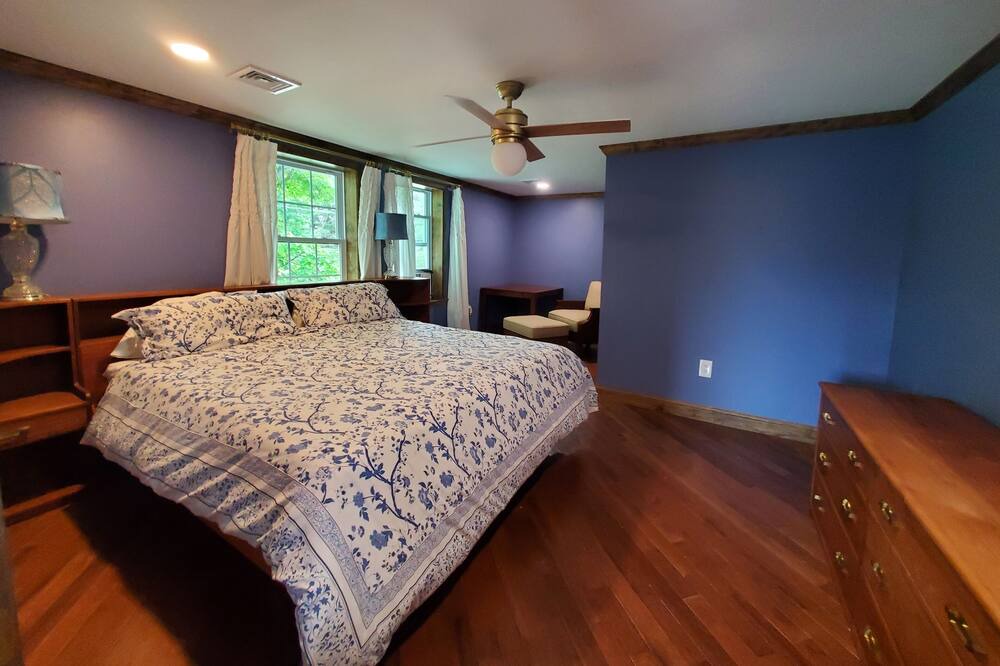 Photo of Bedroom in The Plains
