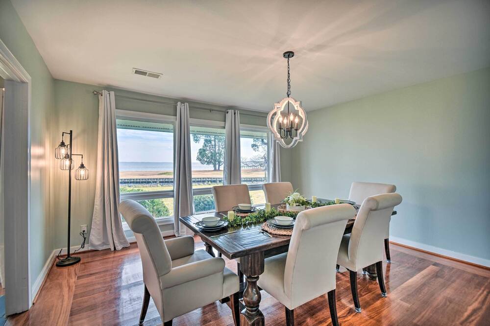 Photo of Bedroom in Elizabeth City