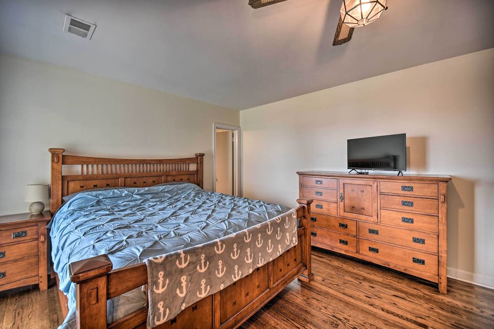 Photo of Bedroom in Elizabeth City