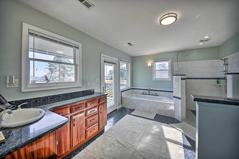 Photo of Bathroom in Elizabeth City