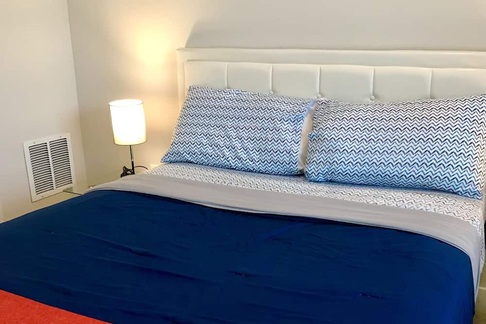 Photo of Bedroom in Wheaton-Glenmont