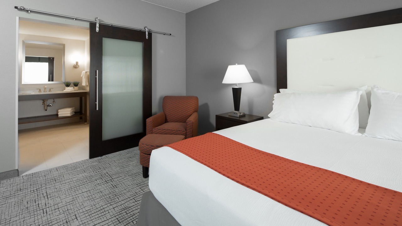Photo of Bedroom in Davenport