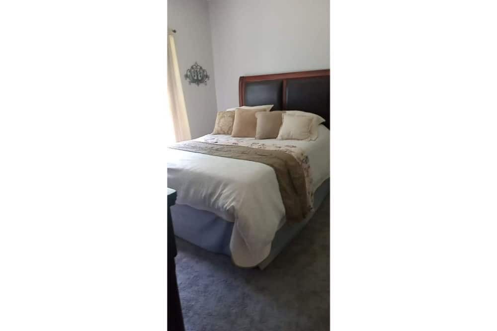 Photo of Bedroom in Ashville