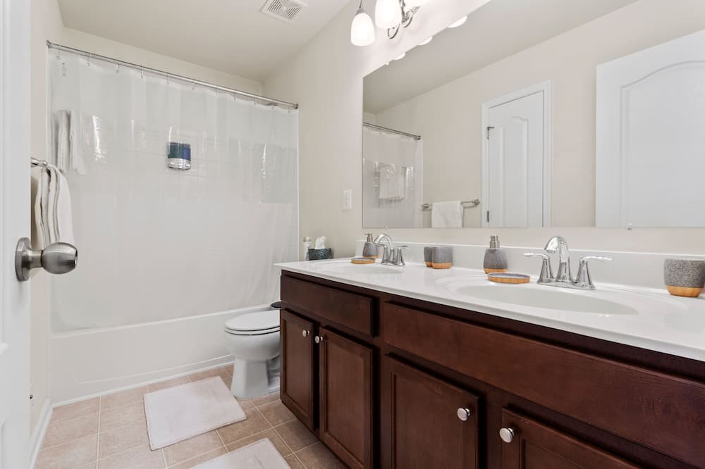 Photo of Bathroom in Glen Burnie