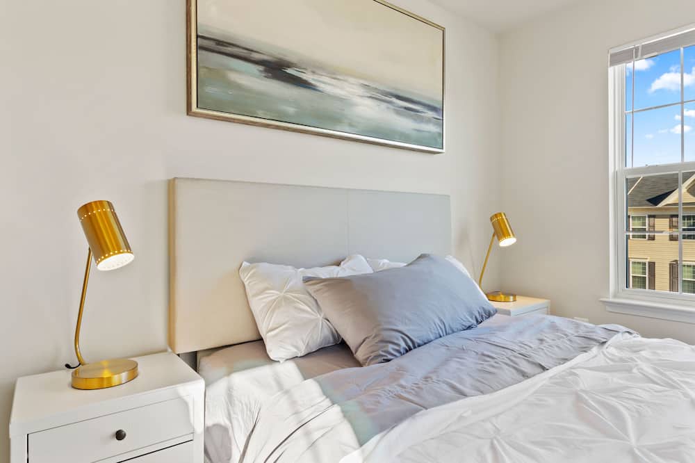Photo of Bedroom in Glen Burnie