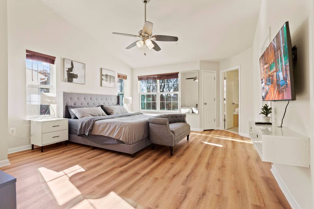Photo of Bedroom in Glen Burnie