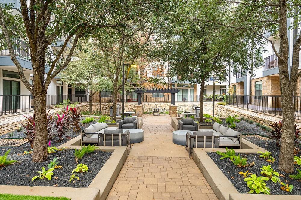 Photo of Outdoor in Gateway