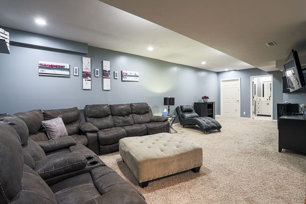 Photo of Livingroom in Omaha