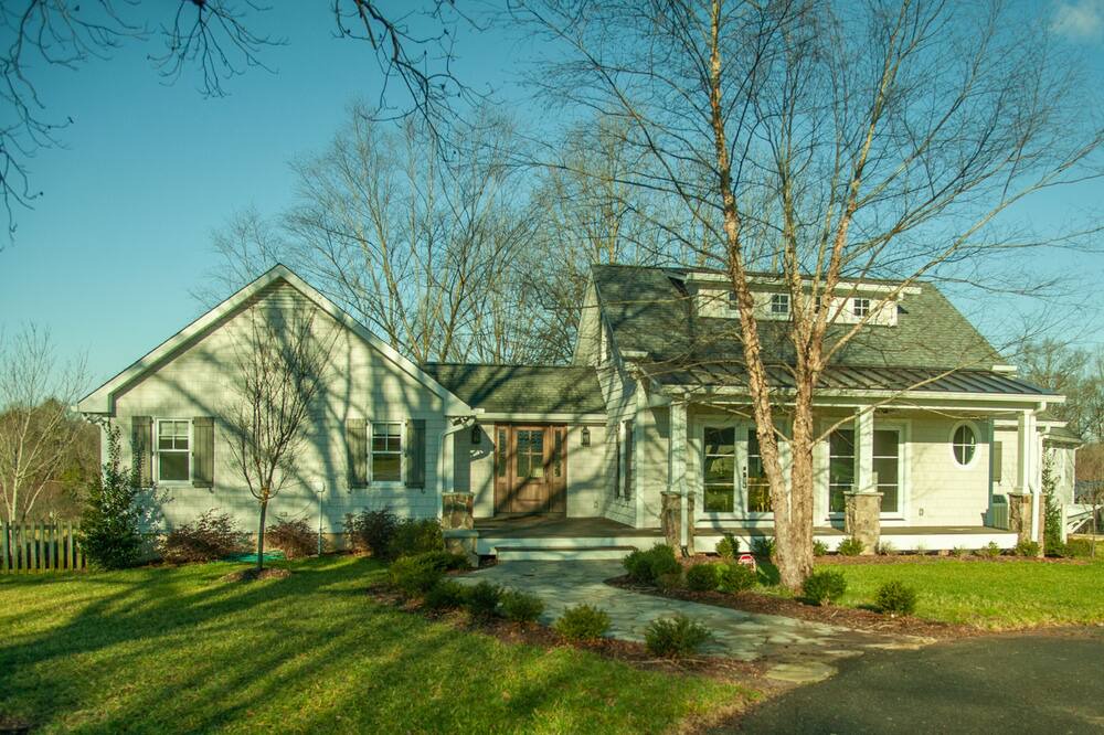 Photo of Outdoor in Burnsville