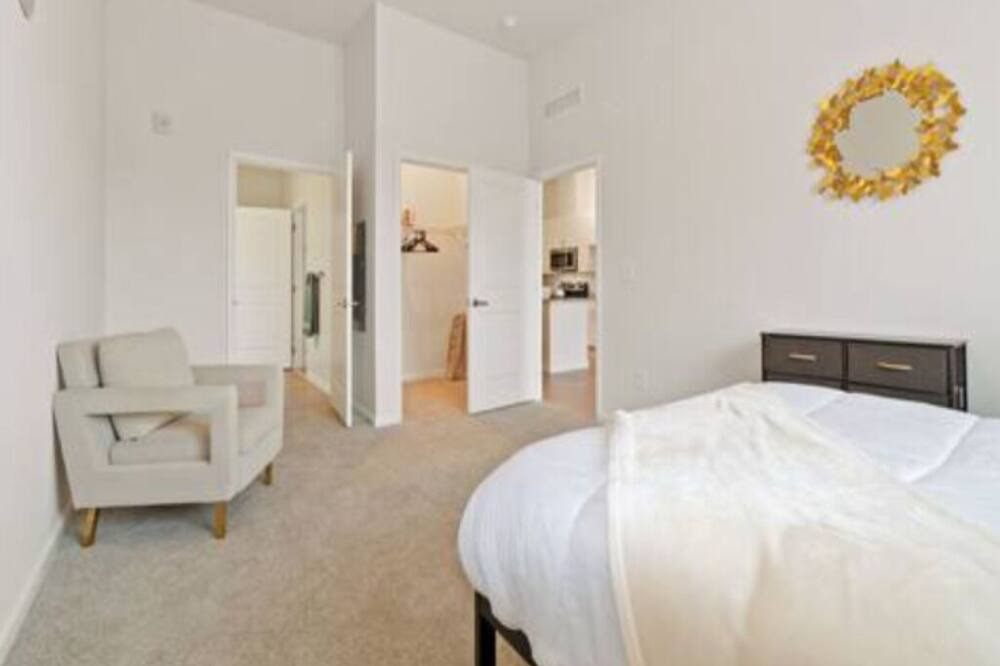 Photo of Bedroom in Downtown Baltimore