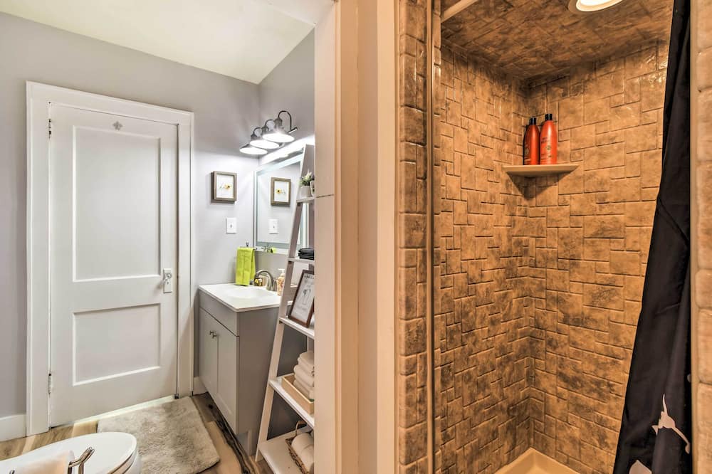 Photo of Bathroom in Moline
