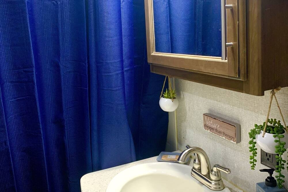 Photo of Bathroom in Centre
