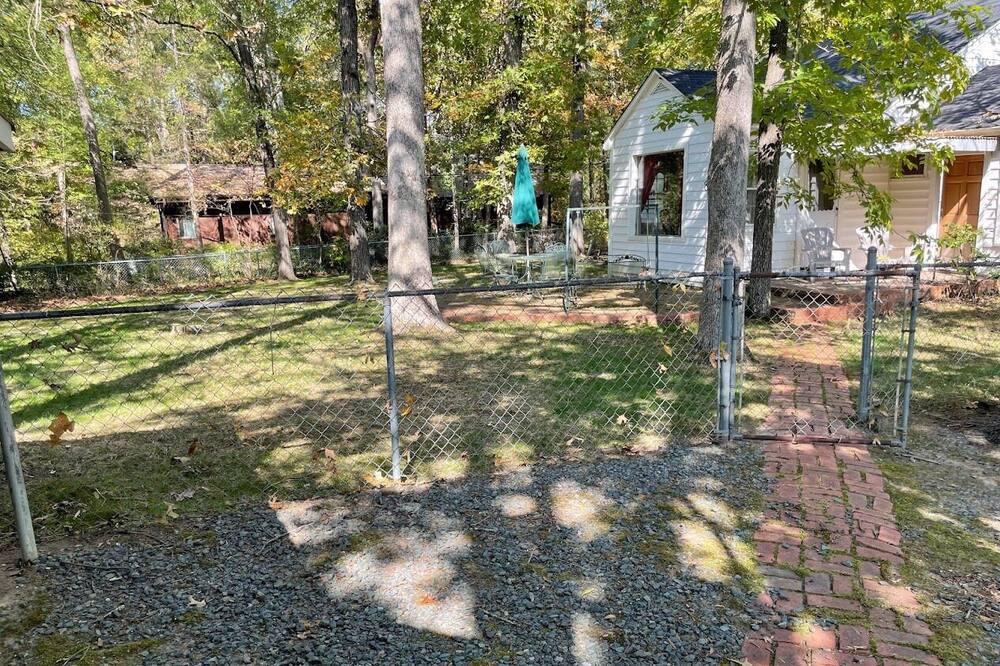 Photo of Outdoor in Chapel Hill