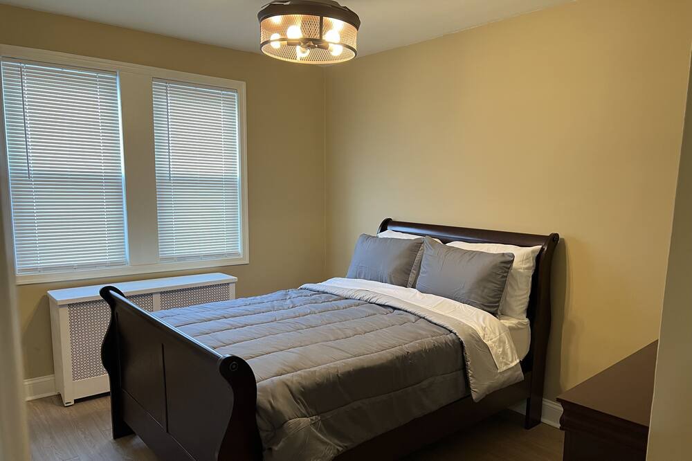Photo of Bedroom in Baltimore