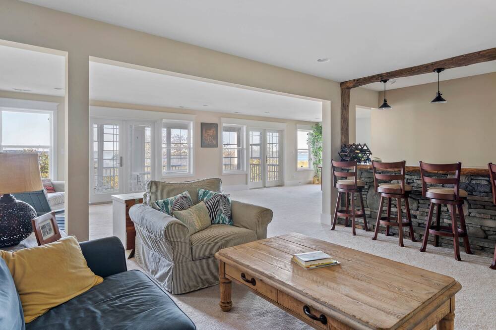 Photo of Livingroom in West Beach