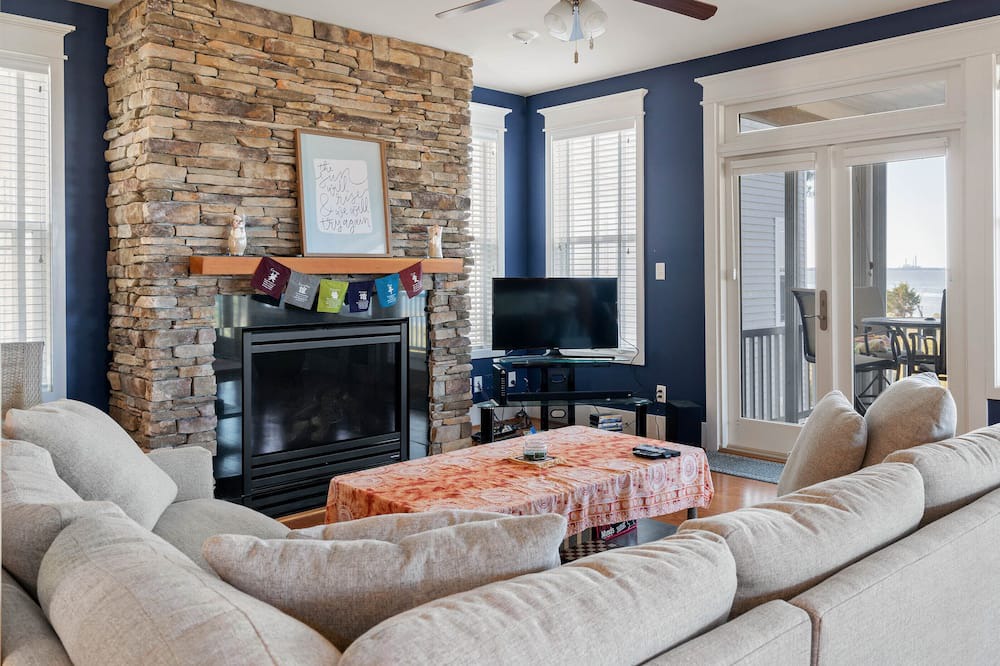 Photo of Livingroom in West Beach