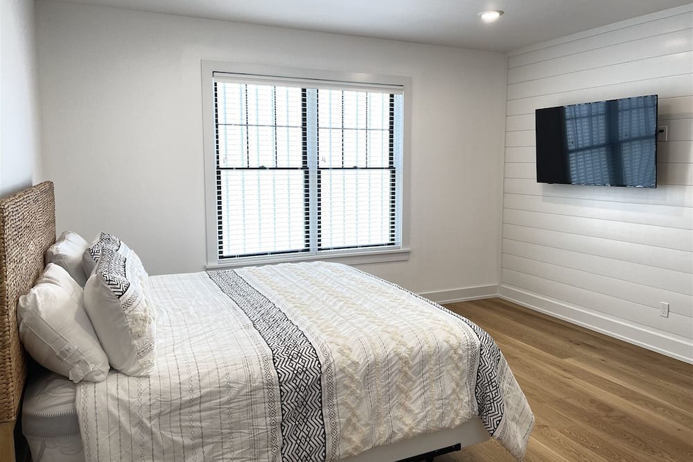 Photo of Bedroom in Bay Head