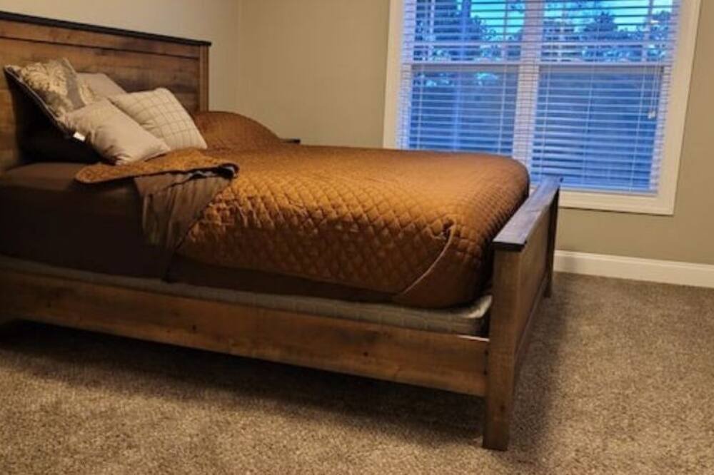 Photo of Bedroom in Spring Lake