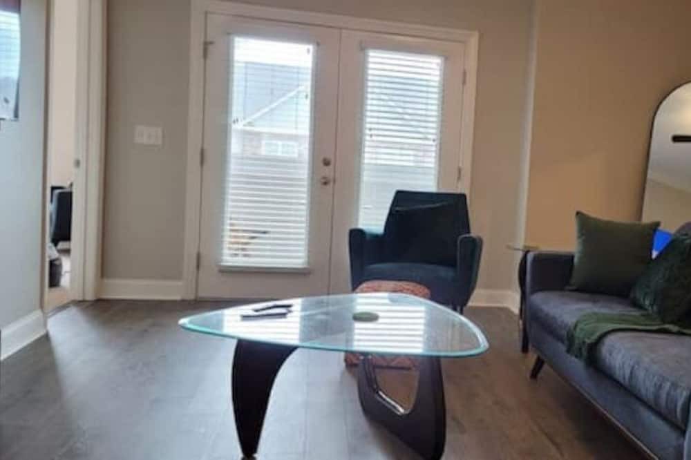Photo of Livingroom in Spring Lake