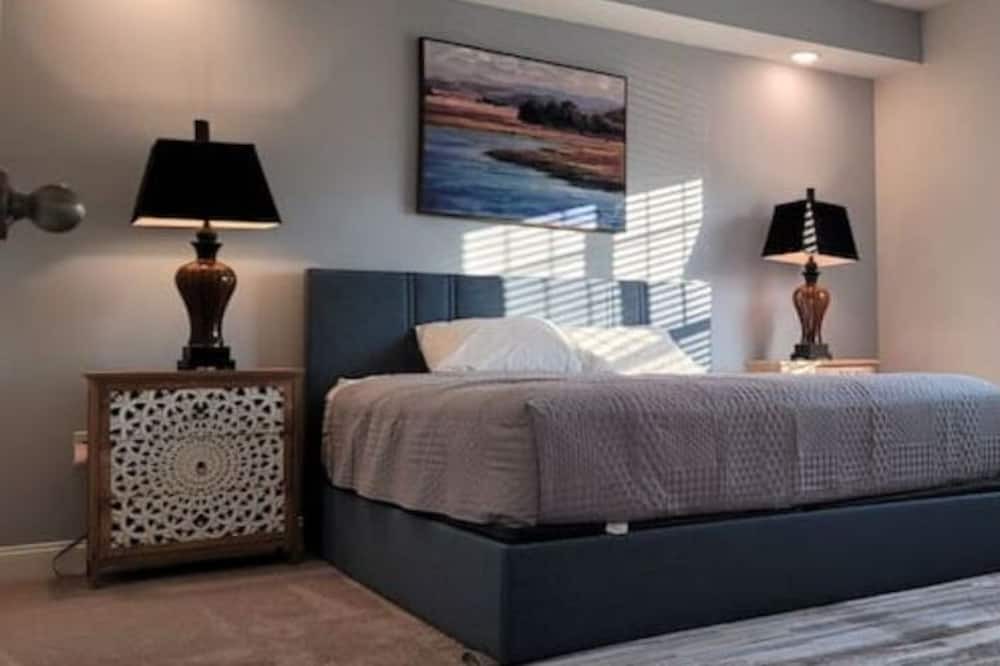 Photo of Bedroom in Spring Lake