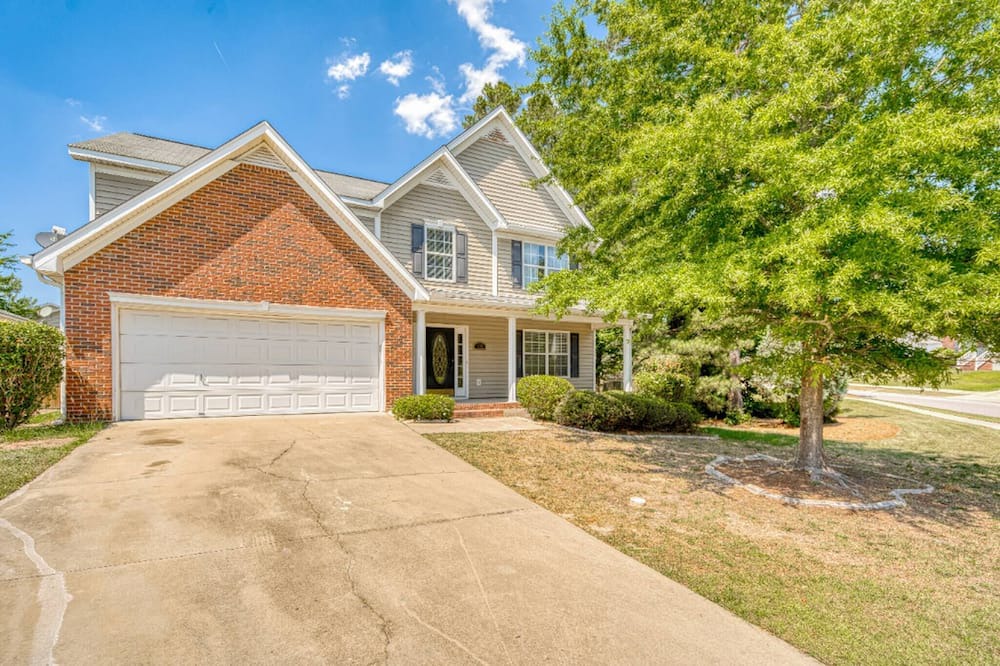 Photo of Outdoor in Huntcliff