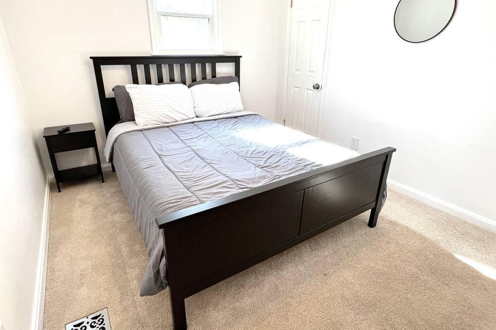 Photo of Bedroom in Arden-on-the-Severn