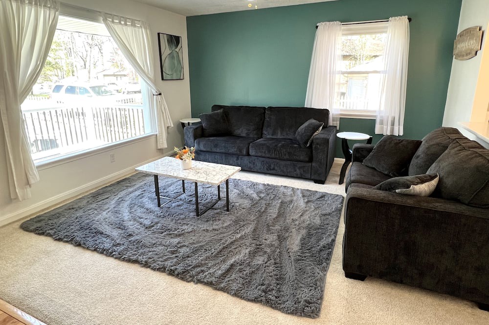 Photo of Livingroom in Arden-on-the-Severn