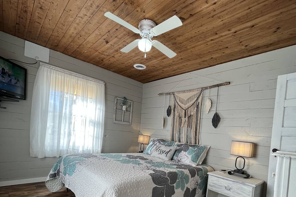Photo of Bedroom in Fort Payne