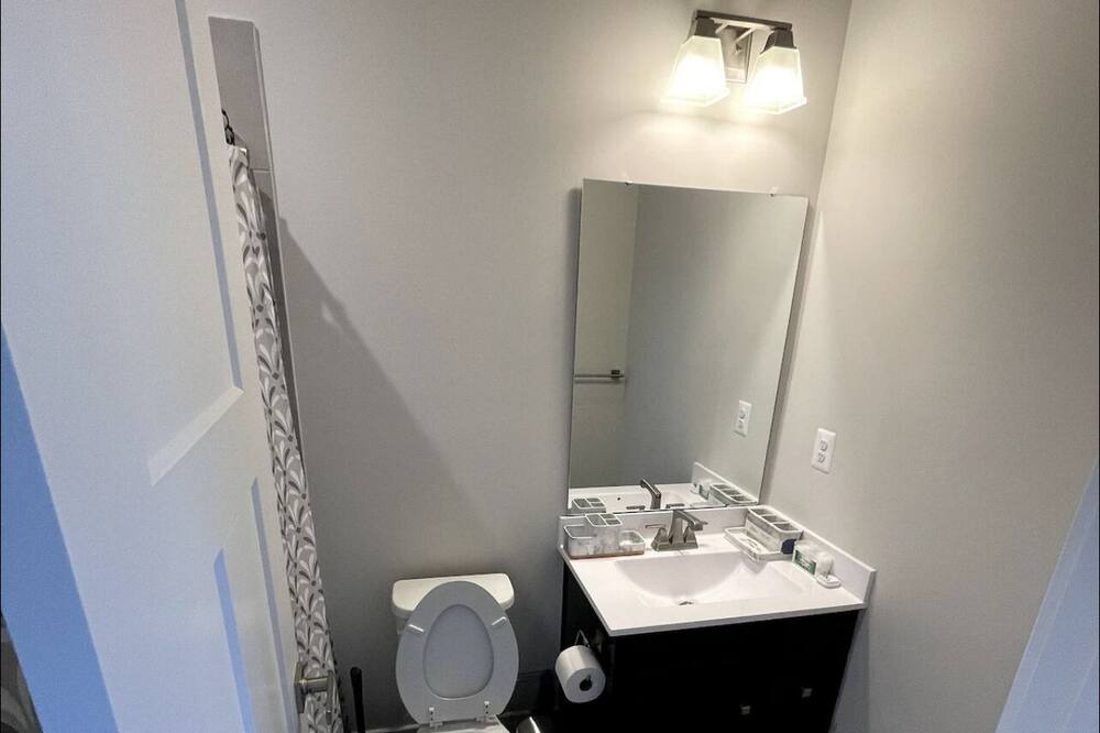 Photo of Bathroom in Glen Burnie