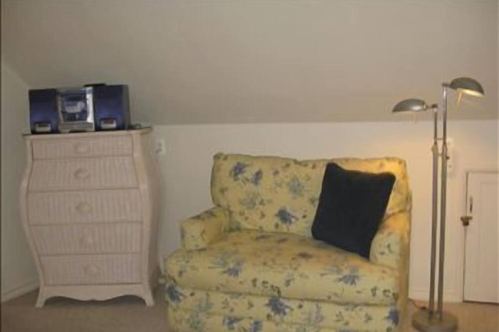 Photo of Livingroom in Surf City