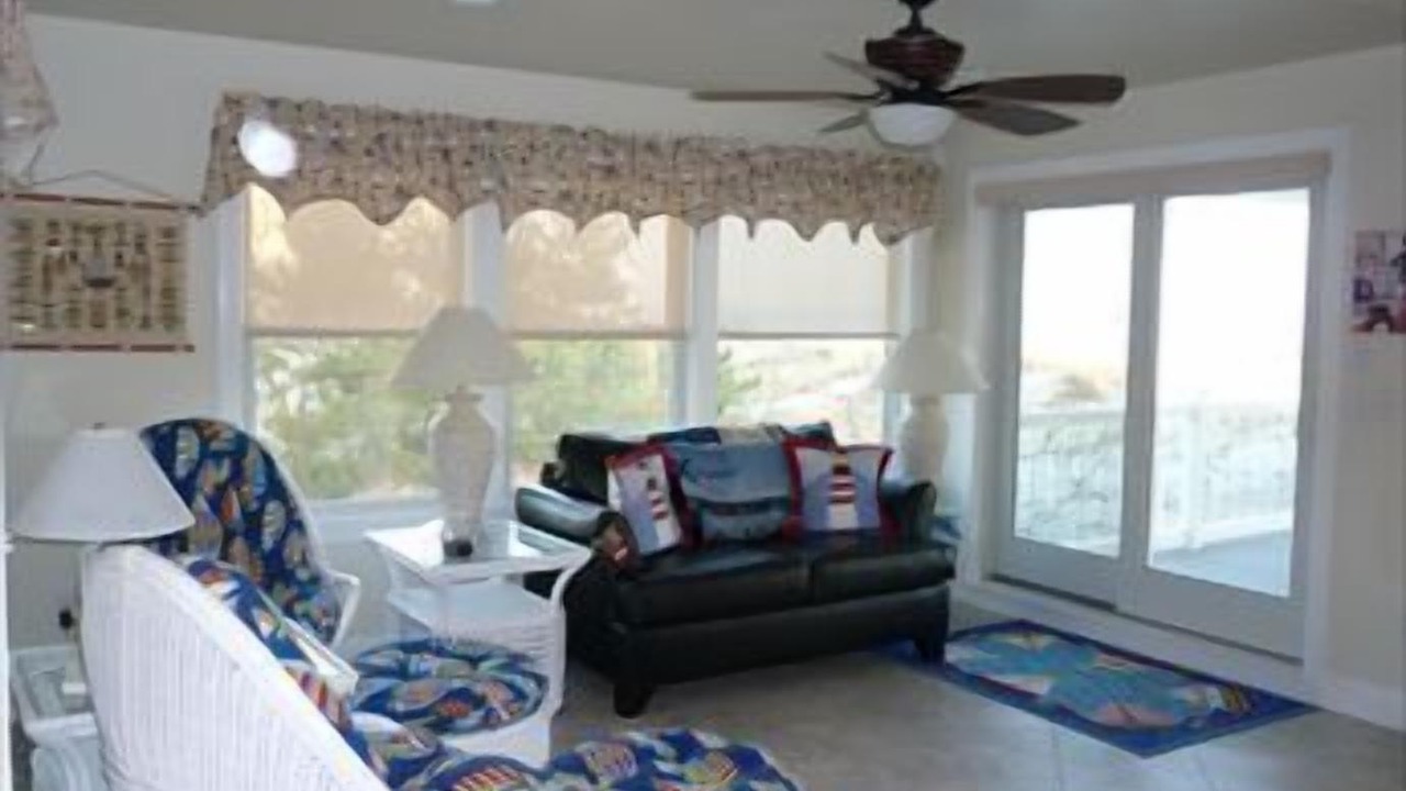 Photo of Livingroom in Surf City