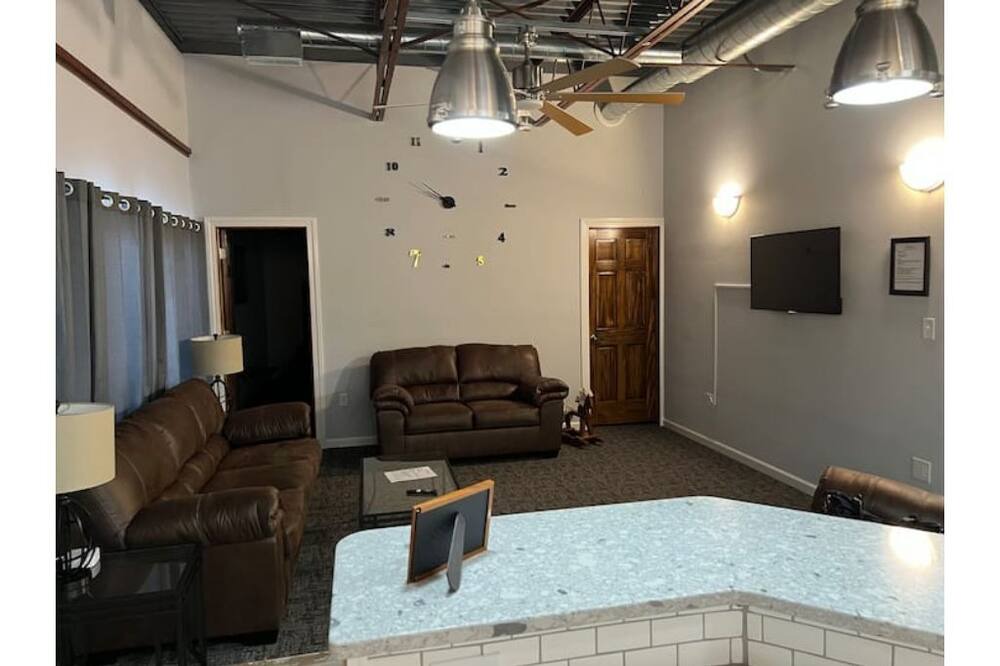 Photo of Livingroom in Ottumwa