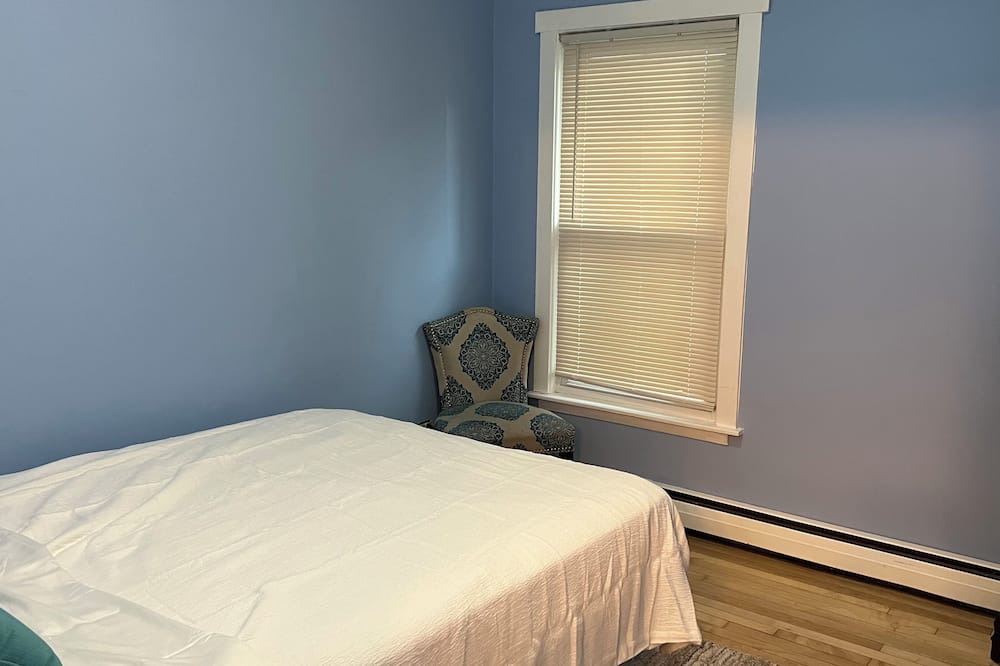 Photo of Bedroom in Galewood