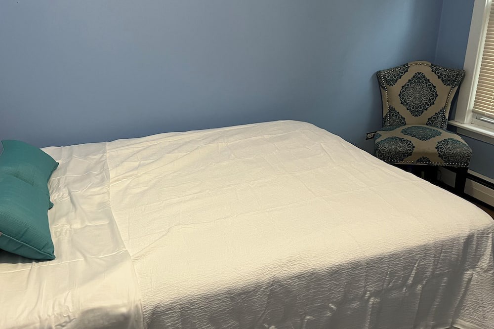 Photo of Bedroom in Galewood