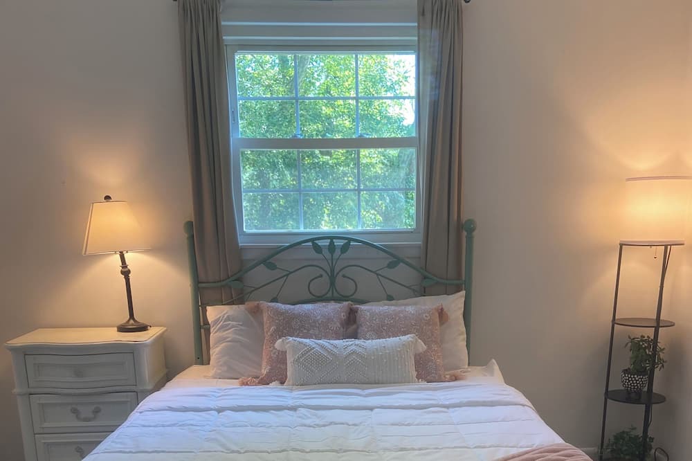 Photo of Bedroom in Egg Harbor Township