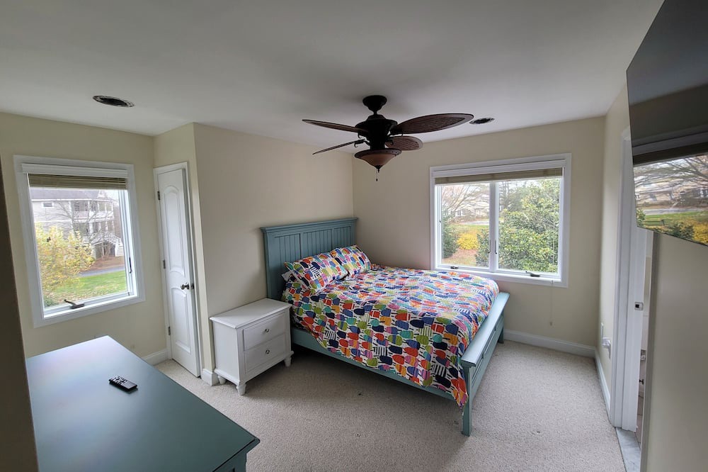 Photo of Bedroom in Rock Hall